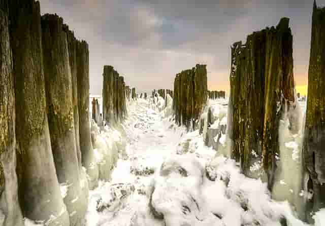 辽宁红河峡谷漂流旅游遭不公待遇 始作俑者遭调离