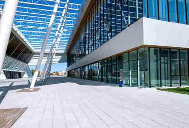 时尚秋装女装搭配技巧(中年女装时尚秋装新款)